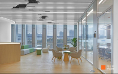 该脚色无论从正在